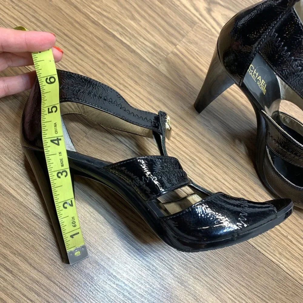 Michael Kors Berkley‎ T-Strap Dress Sandals Black Crinkle Patent Size 9M